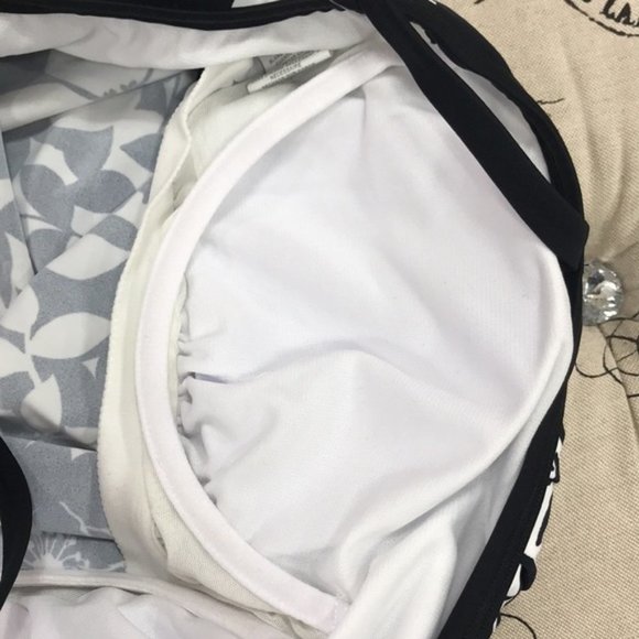 Island Escape Underwire Tankini Swim Top - Picture 7 of 11